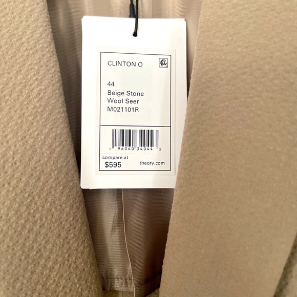 Theory Lightweight Seersucker 2 Button Blazer - Picture 4 of 5